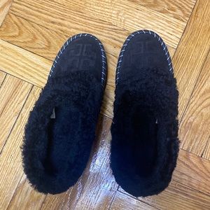 Tory Burch shoes worn once no box or tags Great condition size 9 suede & leather